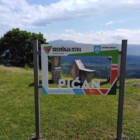 Magdalena Apartman *